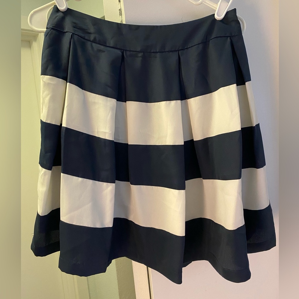 Pleated preppy skirt